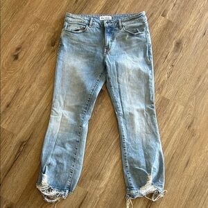DL1961 Women's Light Blue Cropped Jeans